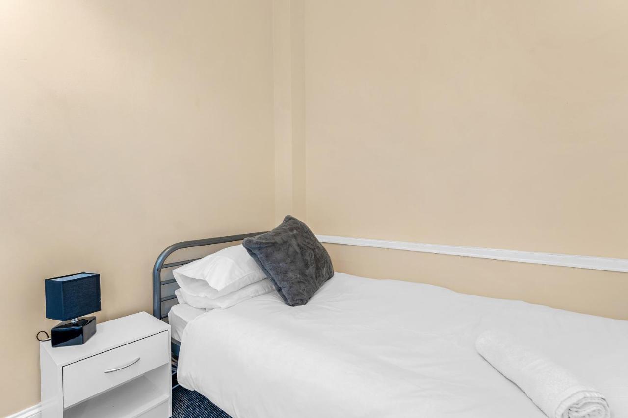 Edinburgh City Centre Jasmine Apartment -Sleeps 7 المظهر الخارجي الصورة