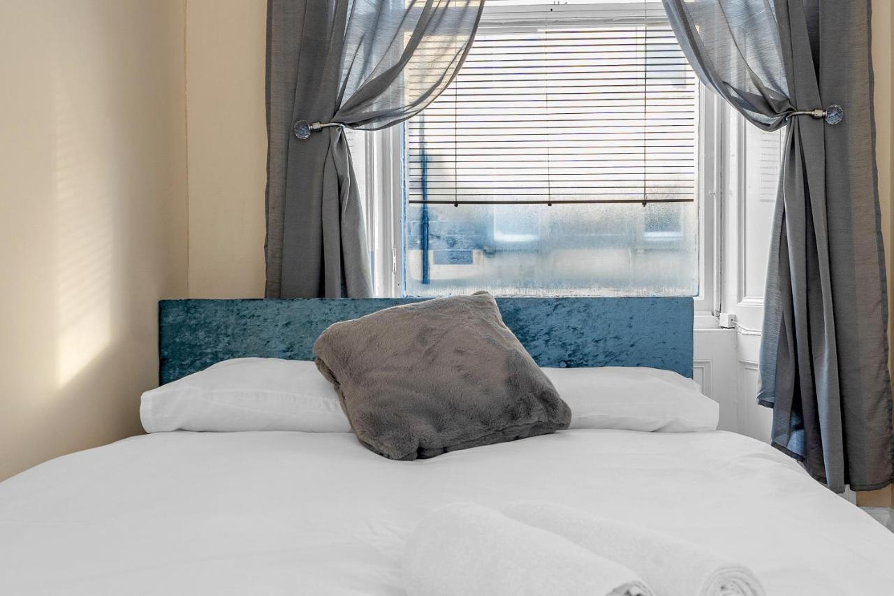 Edinburgh City Centre Jasmine Apartment -Sleeps 7 المظهر الخارجي الصورة