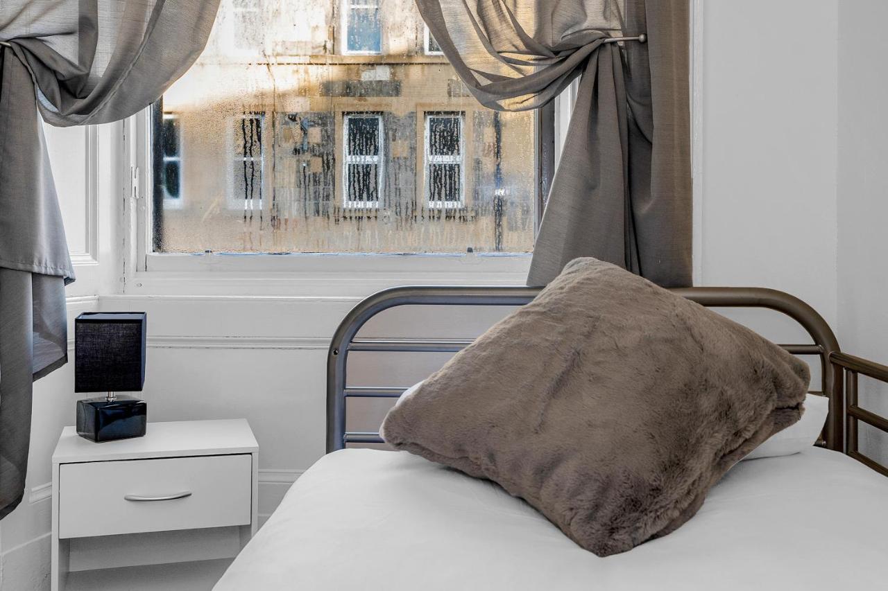 Edinburgh City Centre Jasmine Apartment -Sleeps 7 المظهر الخارجي الصورة