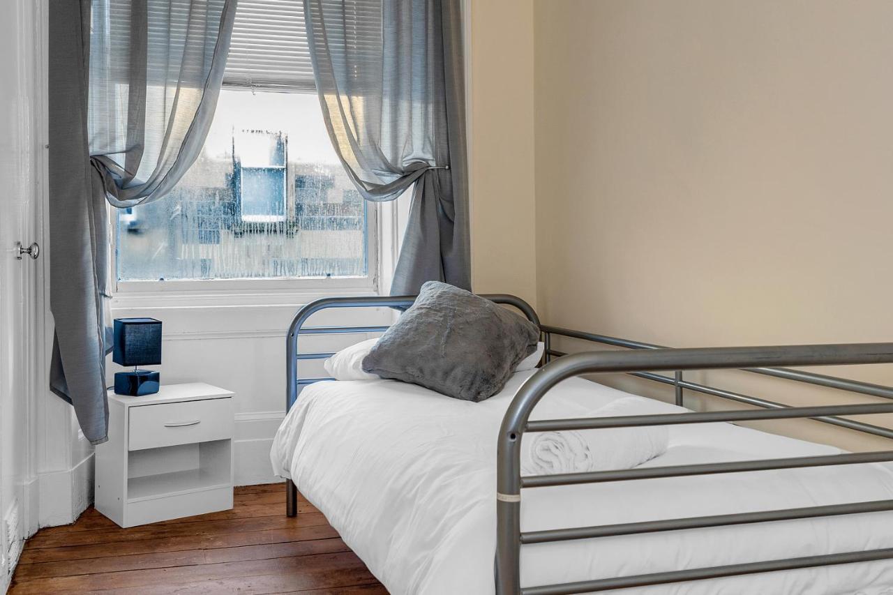 Edinburgh City Centre Jasmine Apartment -Sleeps 7 المظهر الخارجي الصورة
