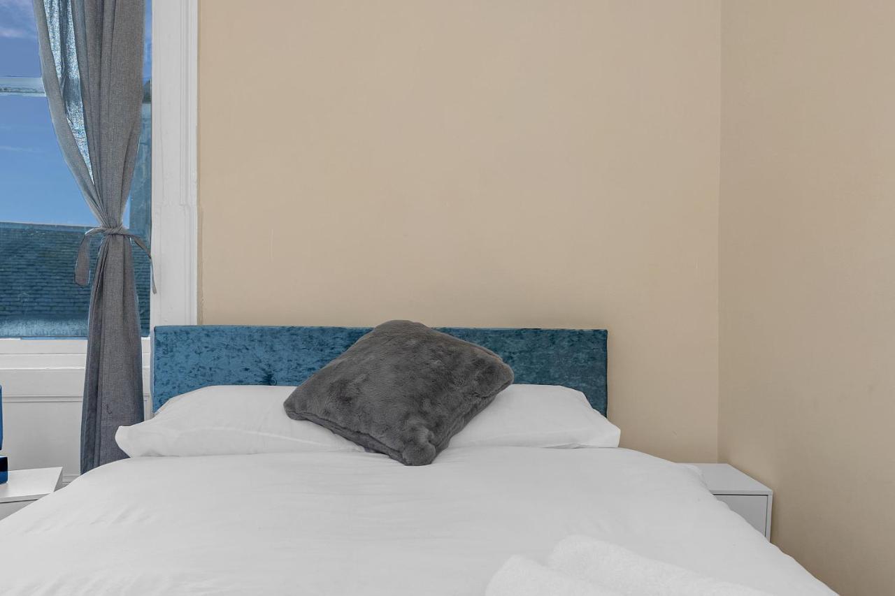 Edinburgh City Centre Jasmine Apartment -Sleeps 7 المظهر الخارجي الصورة
